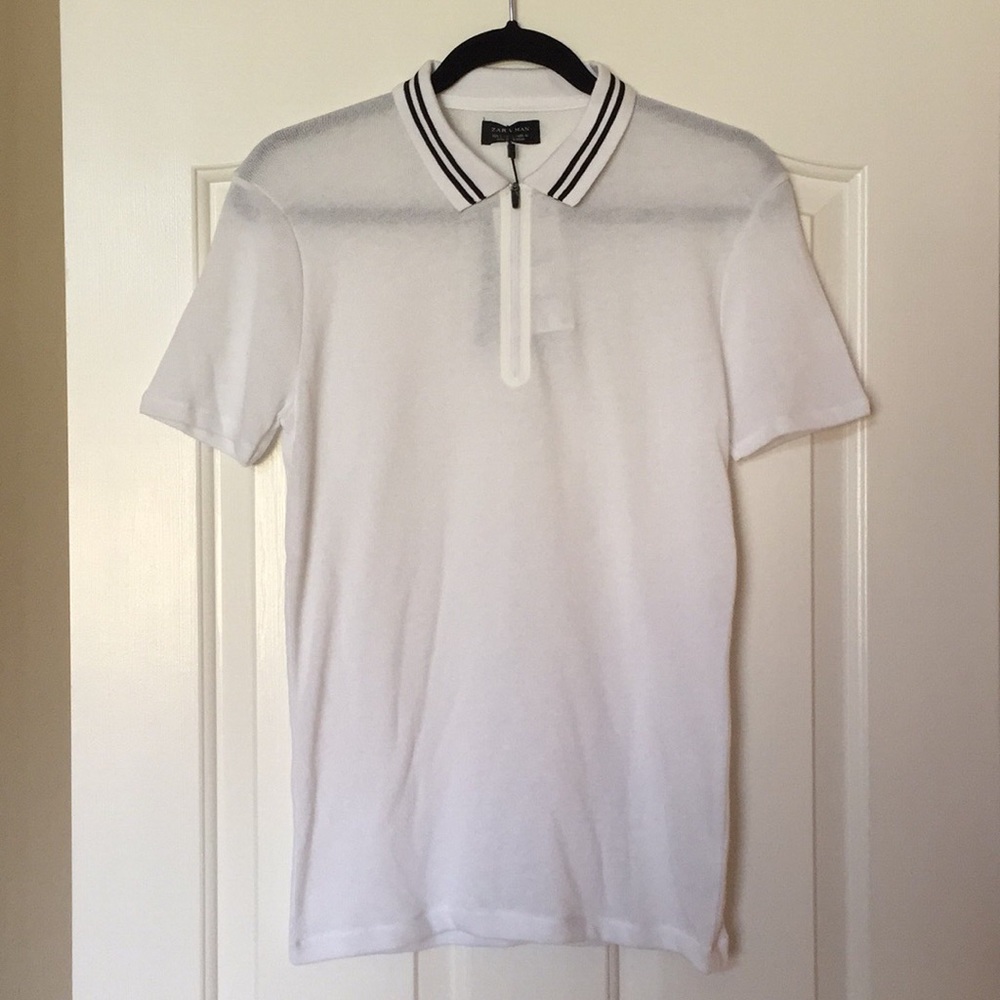 White knitted slim fit polo.